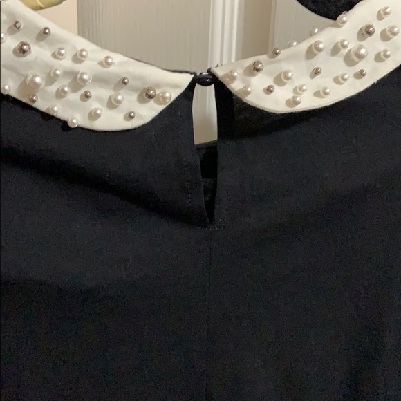 2/$25 BNWT H&M Peter Pan Collar Shirt - Picture 3 of 3